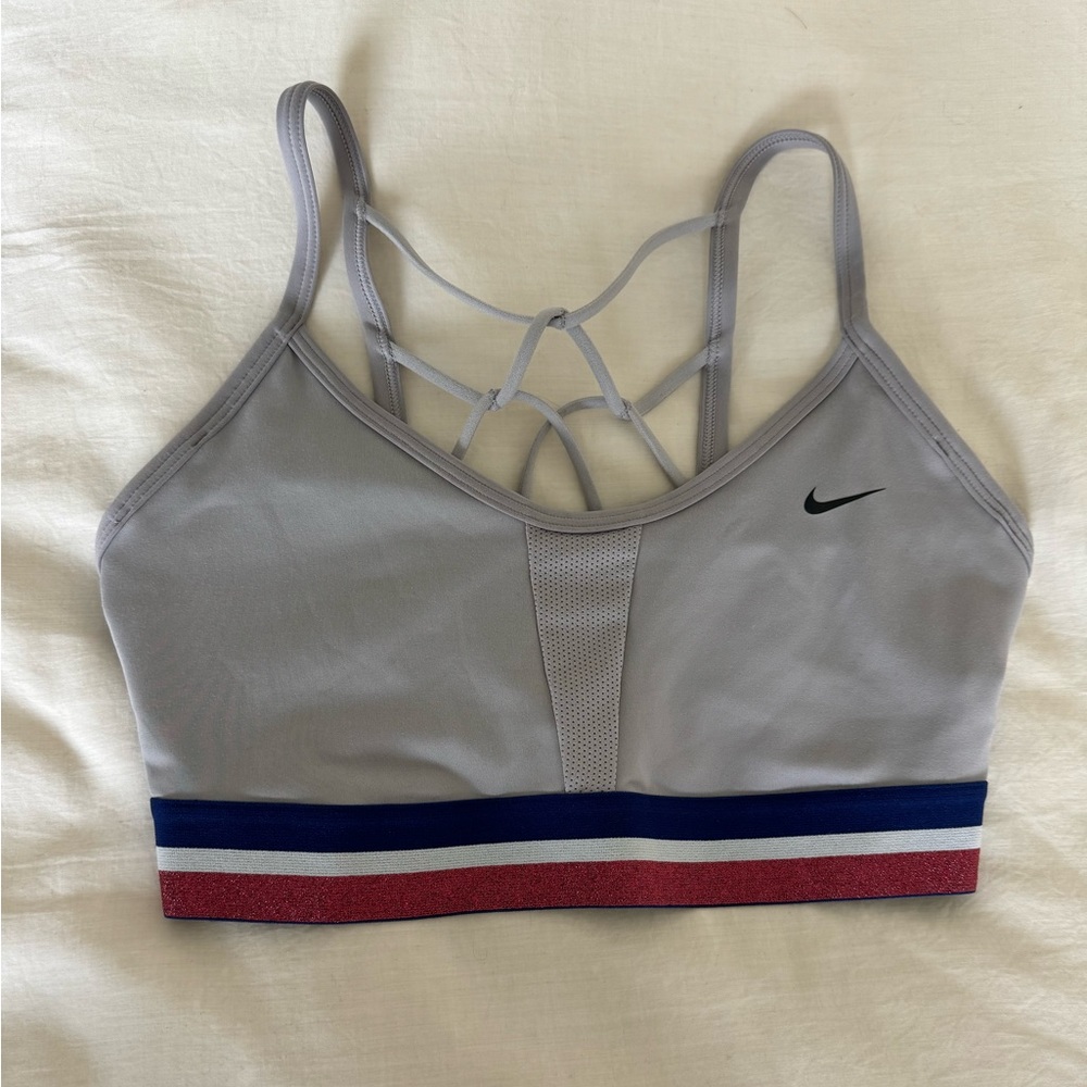 NWOT - Nike Sports Bra - M